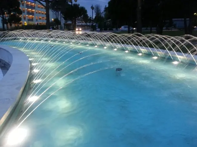 Illuminazione rotatoria Via delle Colonie con luci LED